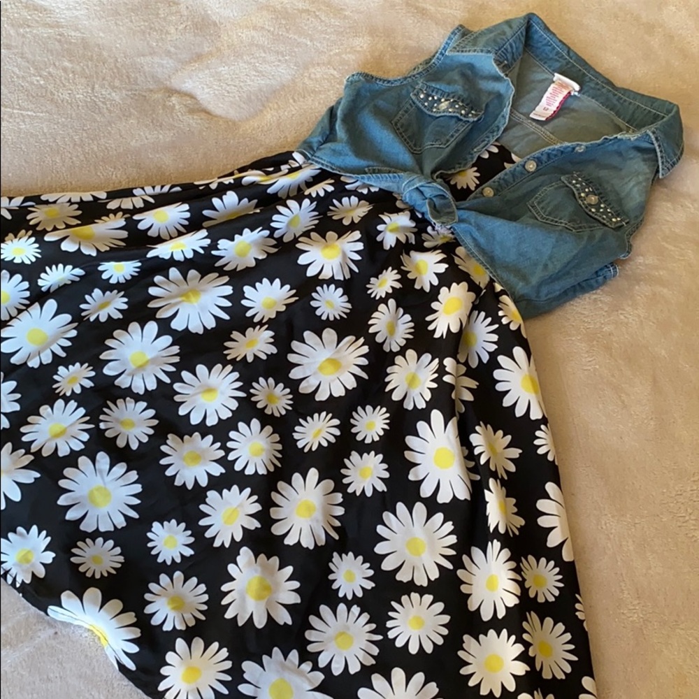 daisy print dress